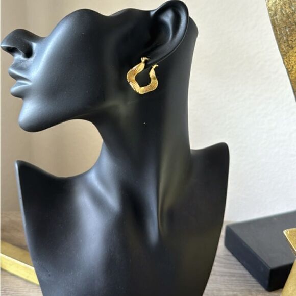 Bohemian hoop earrings A809 - Picture 5 of 5